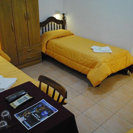 Hotel Romi Colonia del Sacramento Kültér fotó