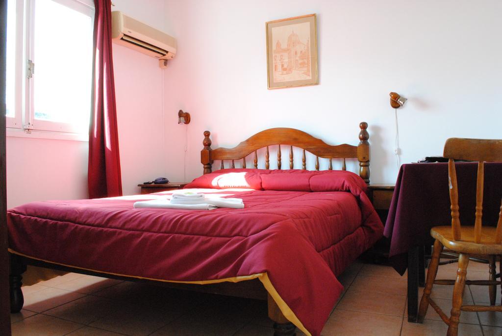 Hotel Romi Colonia del Sacramento Kültér fotó